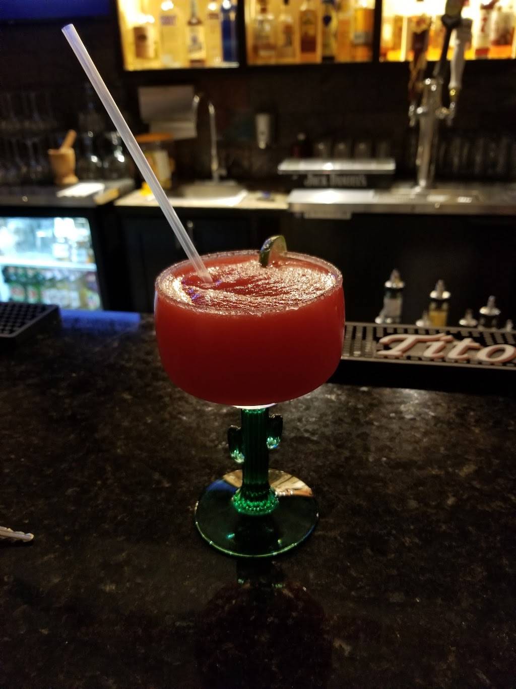 El Mundo De Las Delicias | restaurant | 20 N Sycamore St, Petersburg, VA 23803, USA | 8048359624 OR +1 804-835-9624