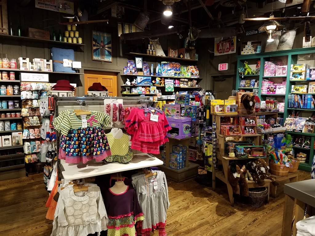 Cracker Barrel Old Country Store | restaurant | 6150 Lazy Days Blvd, Seffner, FL 33584, USA | 8136217323 OR +1 813-621-7323