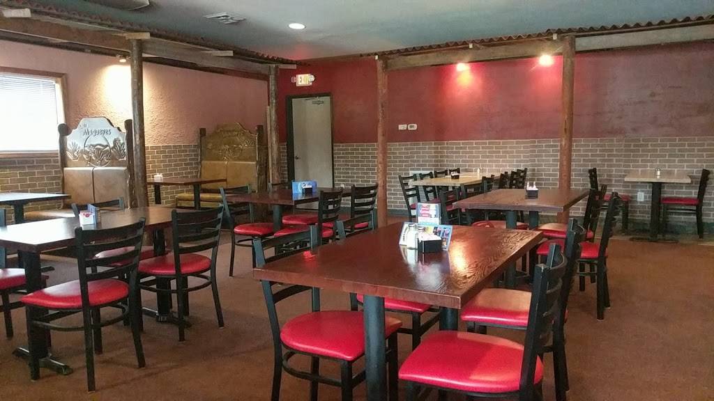 Los Magueyes | restaurant | 2648 Packerland Dr, Green Bay, WI 54313, USA | 9204898921 OR +1 920-489-8921