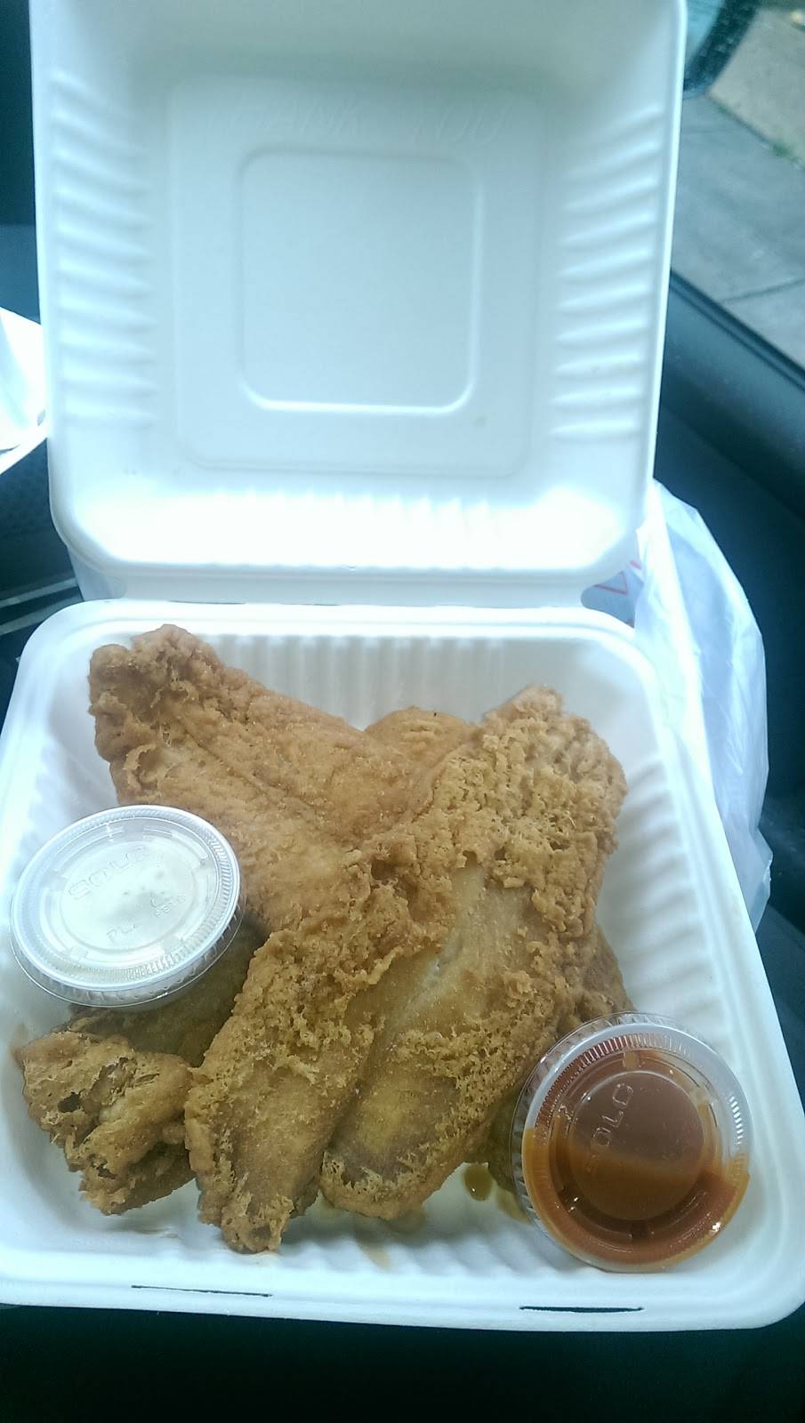 Chicken To Go | meal takeaway | 2427 Minnesota Ave SE, Washington, DC 20020, USA | 2025820110 OR +1 202-582-0110