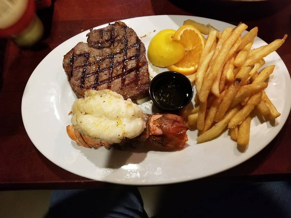 Brown Derby Lyndhurst | restaurant | 5370 Mayfield Rd, Cleveland, OH 44124, USA | 4407201173 OR +1 440-720-1173