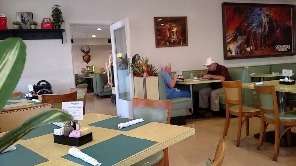 Southern Kitchen | restaurant | 9576 US-11, New Market, VA 22844, USA | 5407403514 OR +1 540-740-3514