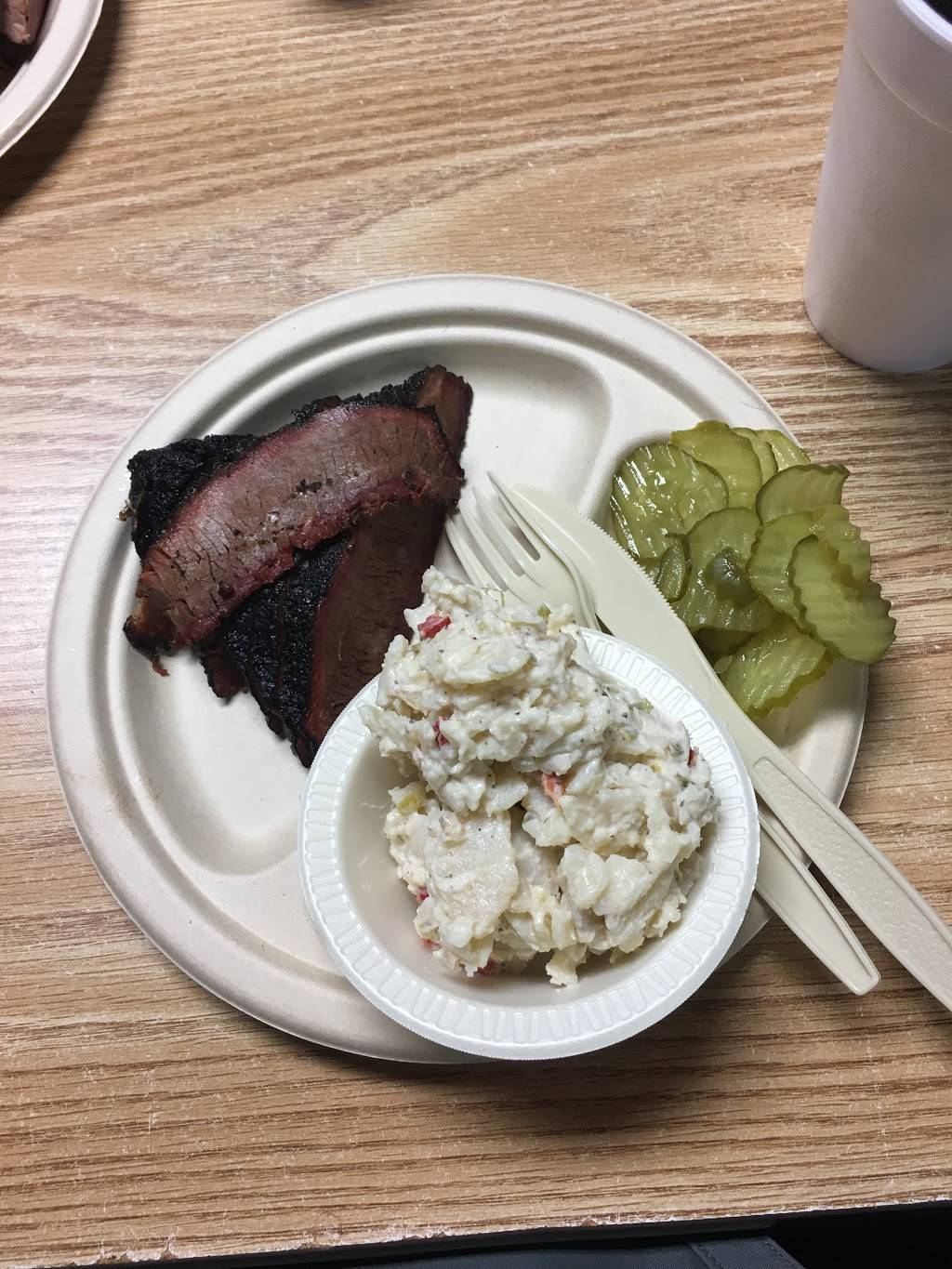 Cranky Franks BBQ | restaurant | 1679 US-87, Fredericksburg, TX 78624, USA | 8309972353 OR +1 830-997-2353