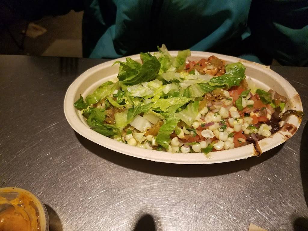 Chipotle Mexican Grill | restaurant | 12 Lawrence St, Dobbs Ferry, NY 10522, USA | 9146938135 OR +1 914-693-8135