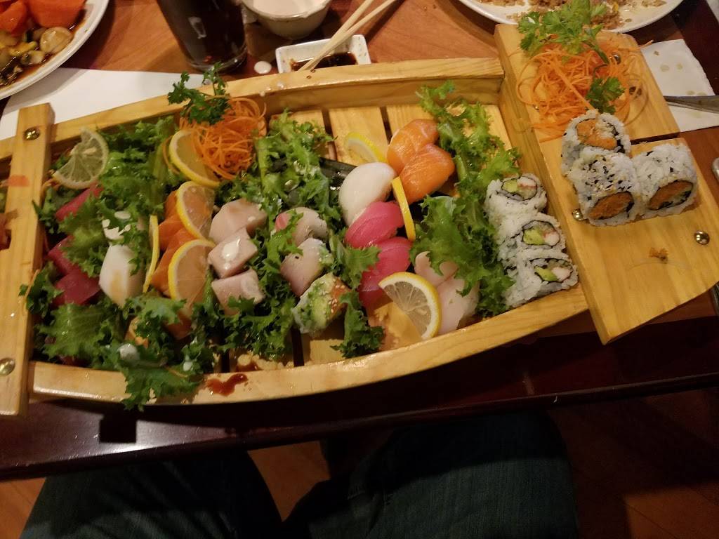 Fujiyama Japanese Seafood and Steak | restaurant | 5000 N Wickham Rd #111, Melbourne, FL 32940, USA | 3212556633 OR +1 321-255-6633