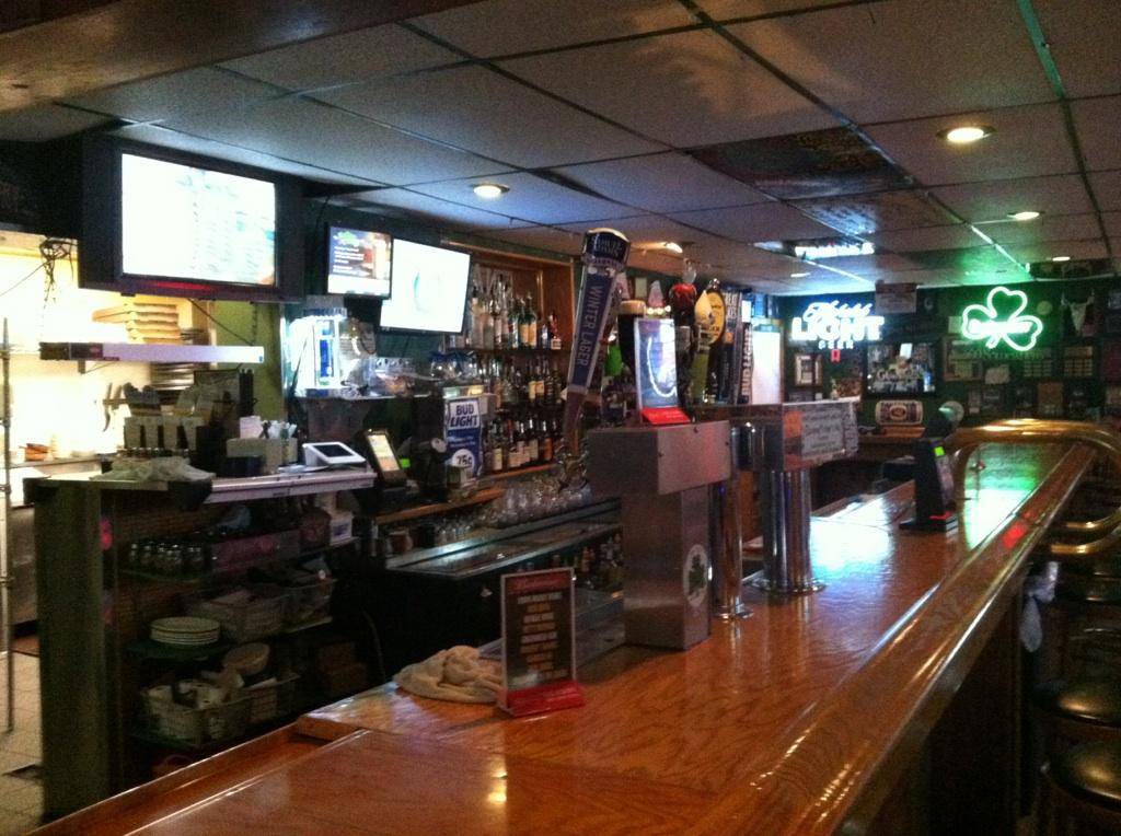 Dunaways Beef & Ale | restaurant | 508 W Main St, Troy, OH 45373, USA | 9373358608 OR +1 937-335-8608