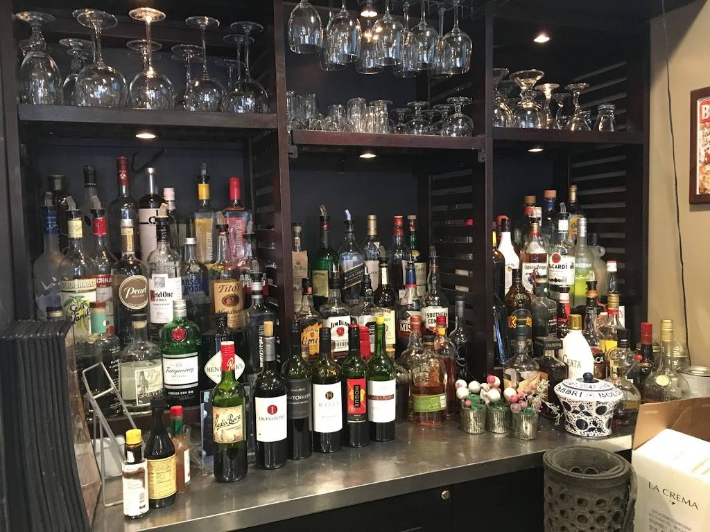 Big Bobs Pizza | restaurant | 661 Croswell Ave SE, Grand Rapids, MI 49506, USA | 6162330123 OR +1 616-233-0123