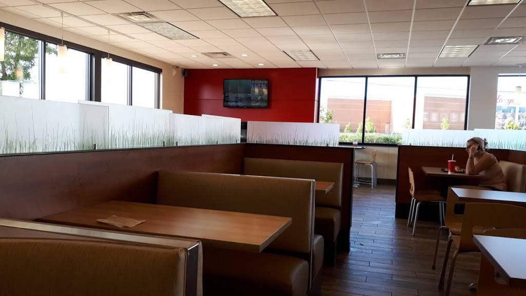 Wendys | restaurant | 1180 Highway #2 West, Ancaster, ON L9G 3K9, Canada | 9056483244 OR +1 905-648-3244