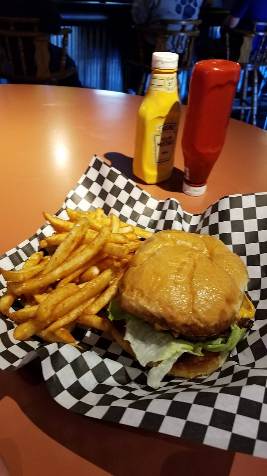 West Sac Sports Bar & Grill | restaurant | 3340 Jefferson Blvd, West Sacramento, CA 95691, USA | 9163720777 OR +1 916-372-0777