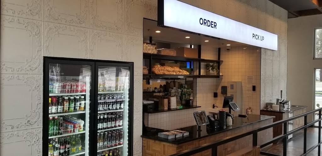 Banh Mi Station | restaurant | Dallas, TX 75208, USA | 9726299908 OR +1 972-629-9908