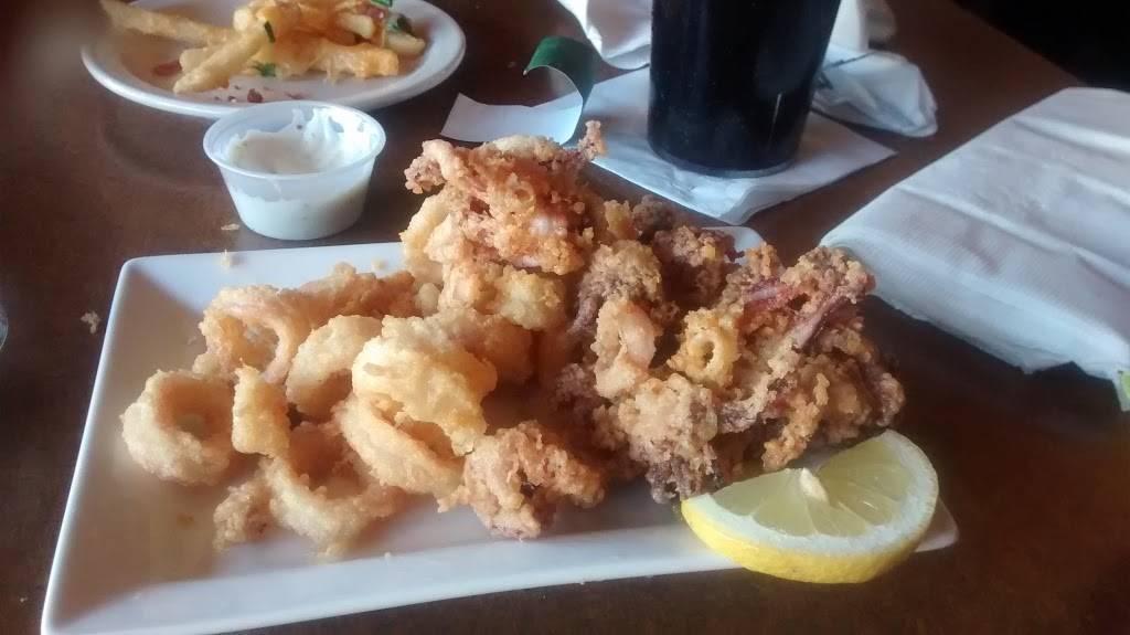 The Friendly Tavern | restaurant | 206 N Paw Paw St, Coloma, MI 49038, USA | 2694683037 OR +1 269-468-3037