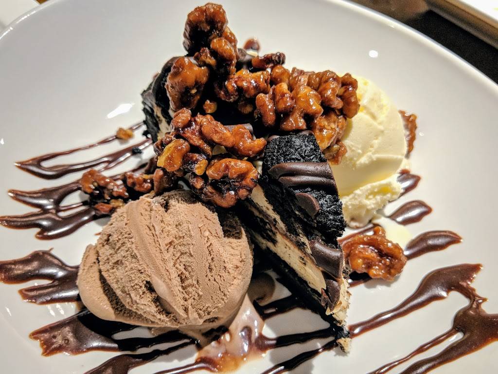 Tap House Grill | restaurant | 1090 S Milwaukee Ave, Wheeling, IL 60090, USA | 8472151210 OR +1 847-215-1210