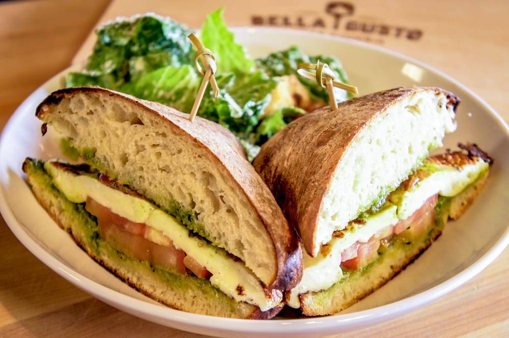 Bella Gusto Urban Pizzeria | restaurant | Warner Plaza, 1964 N Alma School Rd #1, Chandler, AZ 85224, USA | 4806964455 OR +1 480-696-4455