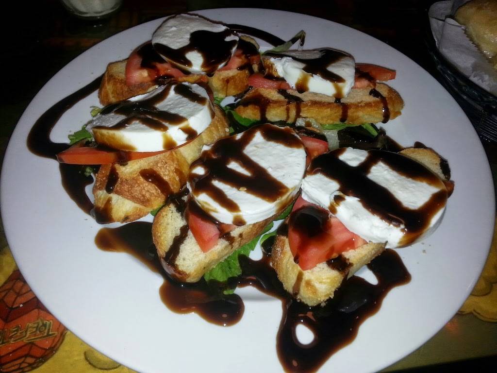 Sals Italian Ristorante | restaurant | Crestwood Square, 11995 Southern Blvd, Royal Palm Beach, FL 33411, USA | 5617840778 OR +1 561-784-0778