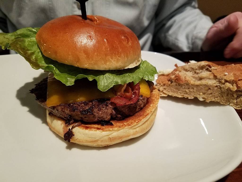 LongHorn Steakhouse | meal takeaway | 1286 NY-300, Newburgh, NY 12550, USA | 8455670212 OR +1 845-567-0212