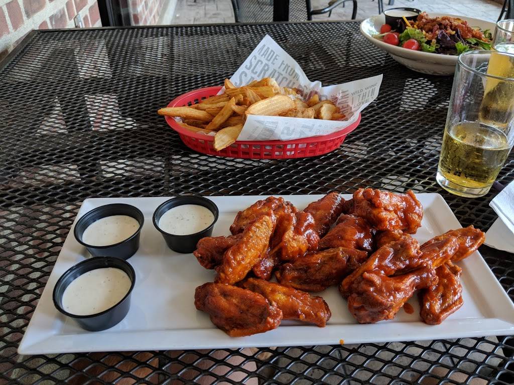 Wild Wing Cafe | cafe | 111 W Main St, Spartanburg, SC 29306, USA | 8645854646 OR +1 864-585-4646