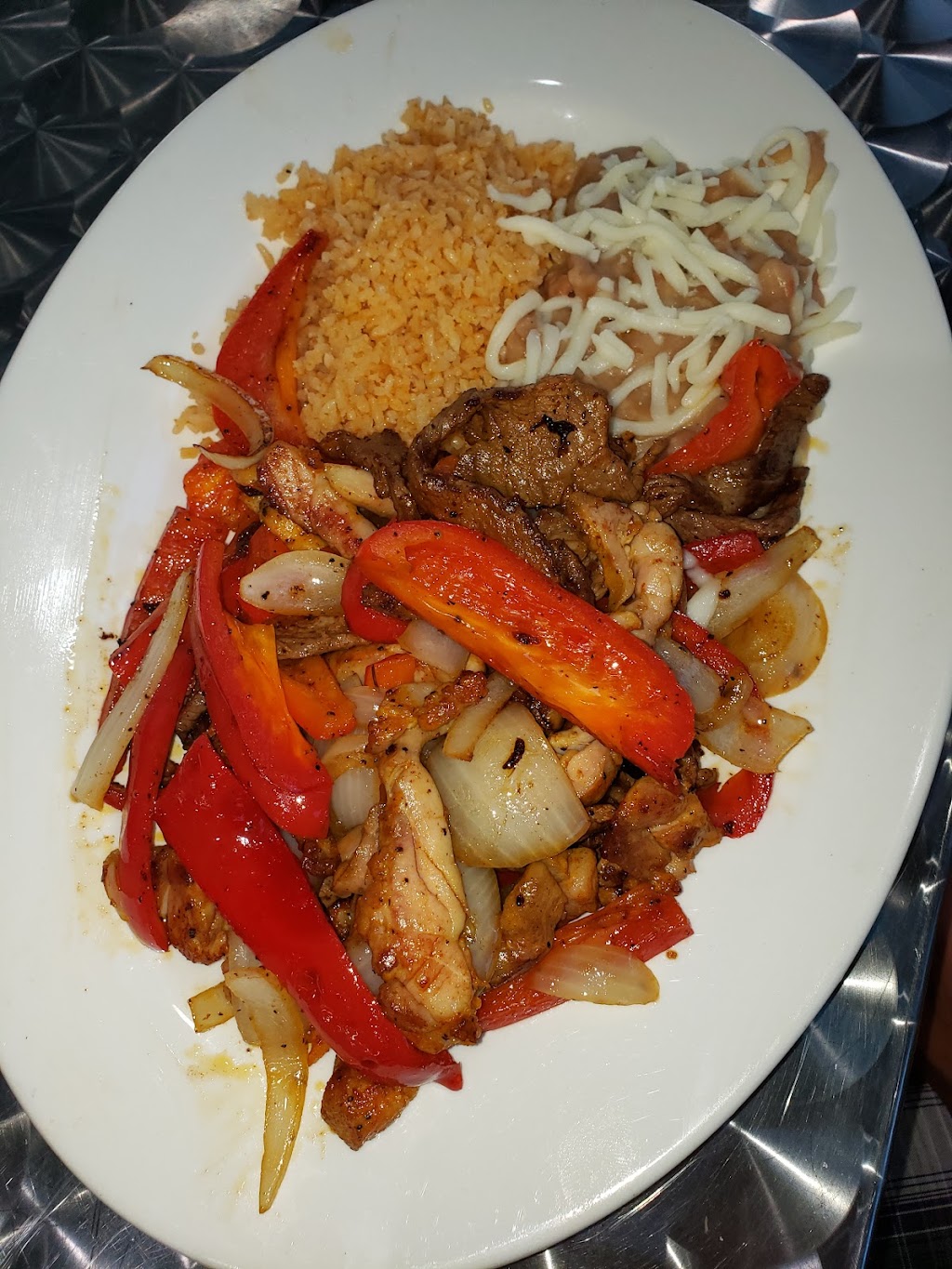 EL Puerto Tacos | restaurant | 2130 Country Club Blvd, Stockton, CA 95204, USA | 2092278580 OR +1 209-227-8580