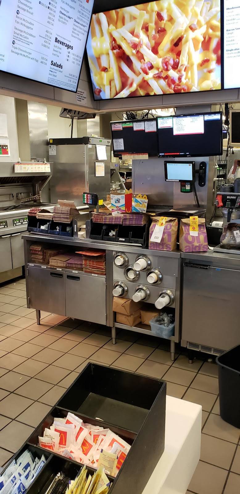 McDonalds | cafe | 650 N Riverfront Blvd, Dallas, TX 75207, USA | 2146517830 OR +1 214-651-7830