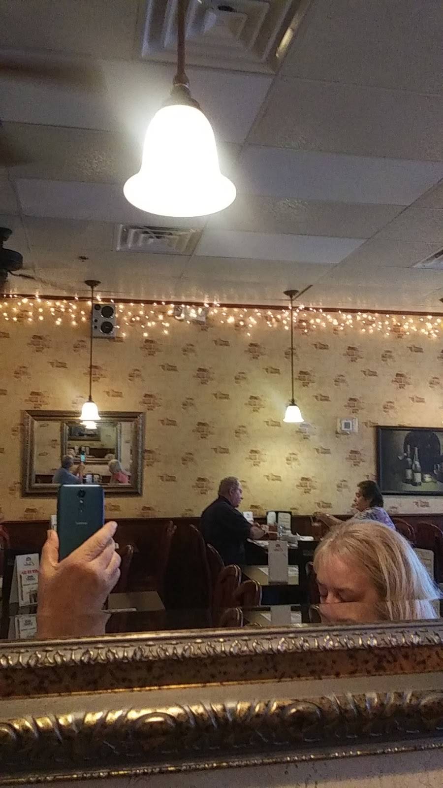 Delcatos Pizza & Italian | restaurant | 1474 W Granada Blvd, Ormond Beach, FL 32174, USA | 3866733446 OR +1 386-673-3446