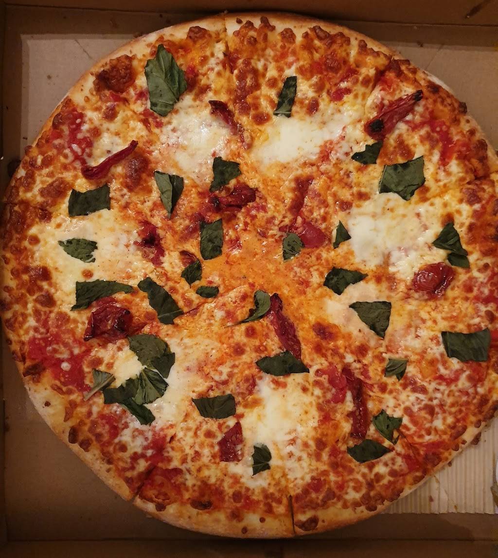 Pizzaville | meal delivery | 5758 Main St UNIT 3, Whitchurch-Stouffville, ON L4A 2T1, Canada | 4167363636 OR +1 416-736-3636