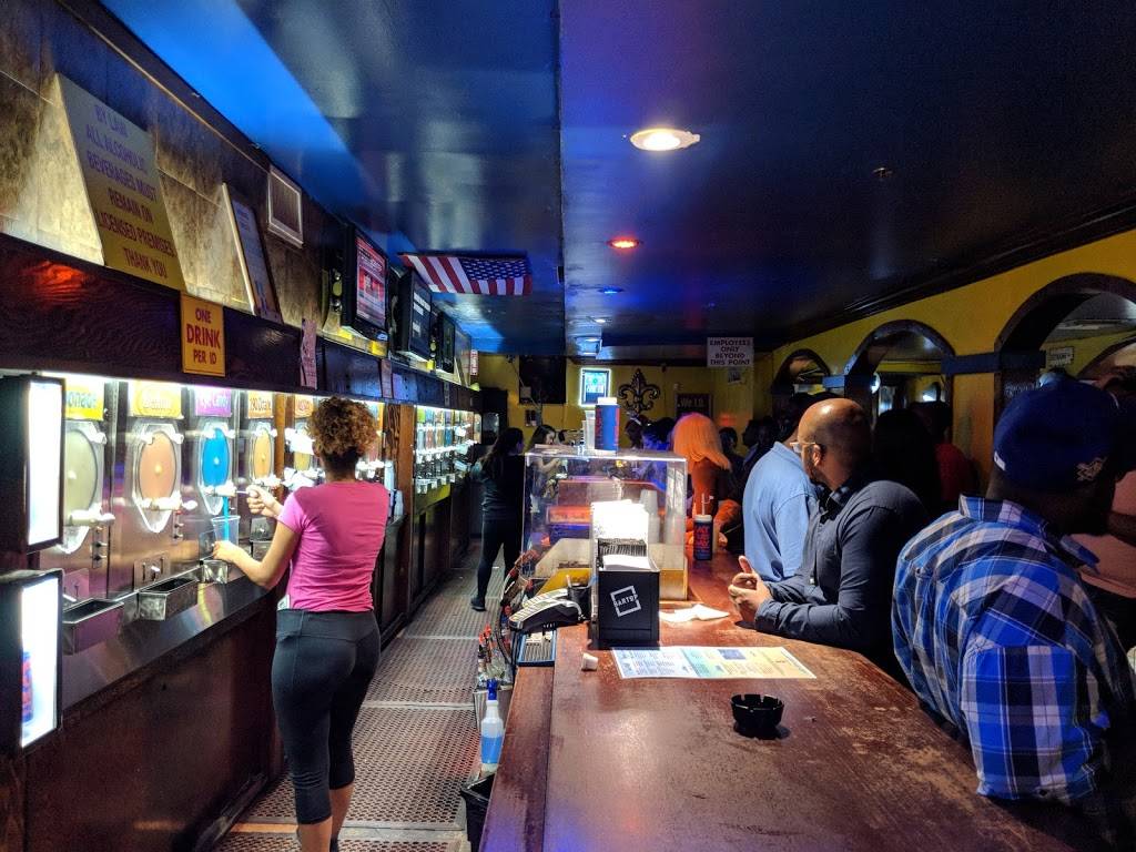 Fat Tuesday | restaurant | 918 Ocean Dr, Miami Beach, FL 33139, USA | 3055341328 OR +1 305-534-1328