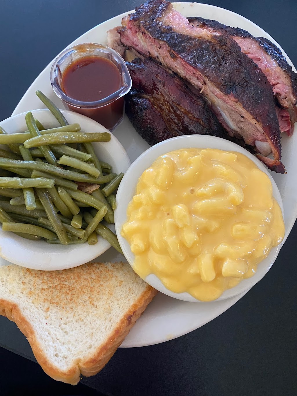 Delvins Restaurant & Catering, LLC | restaurant | 1300 N Hughes St, Amarillo, TX 79107, USA | 8063109410 OR +1 806-310-9410