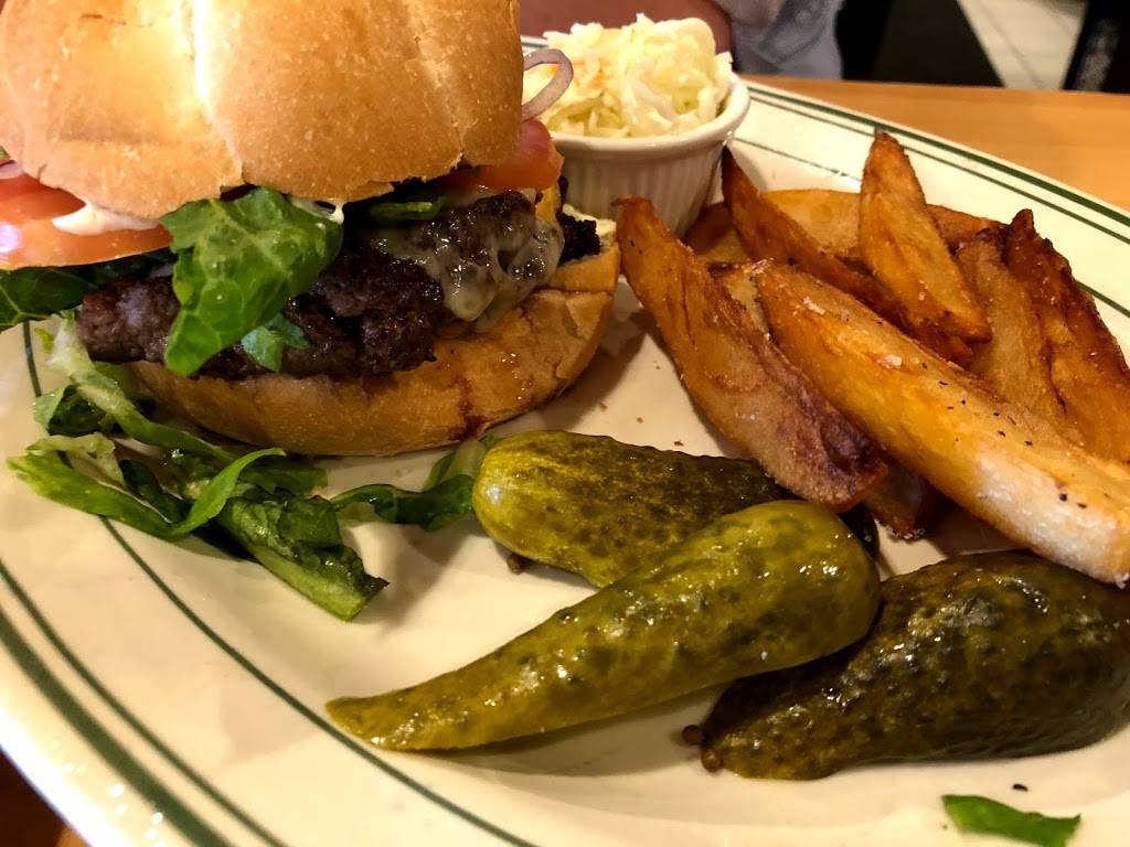 Neighborhood Italian Kitchen | restaurant | 15 Crow St, Berryville, VA 22611, USA | 5402772974 OR +1 540-277-2974