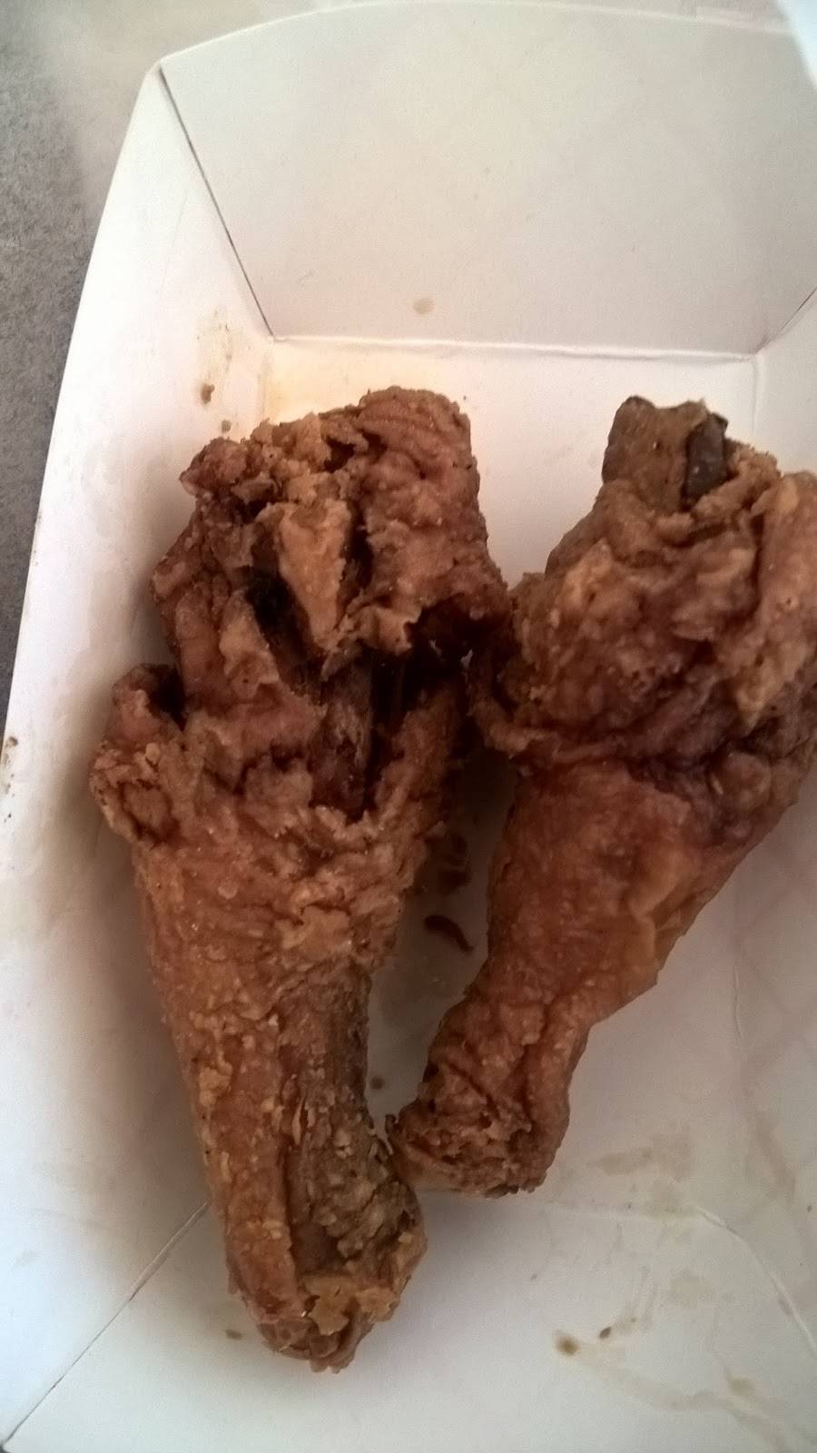 Kennedy Fish & Chicken Corporation | restaurant | 2425 E 72nd St, Chicago, IL 60649, USA | 7732211000 OR +1 773-221-1000