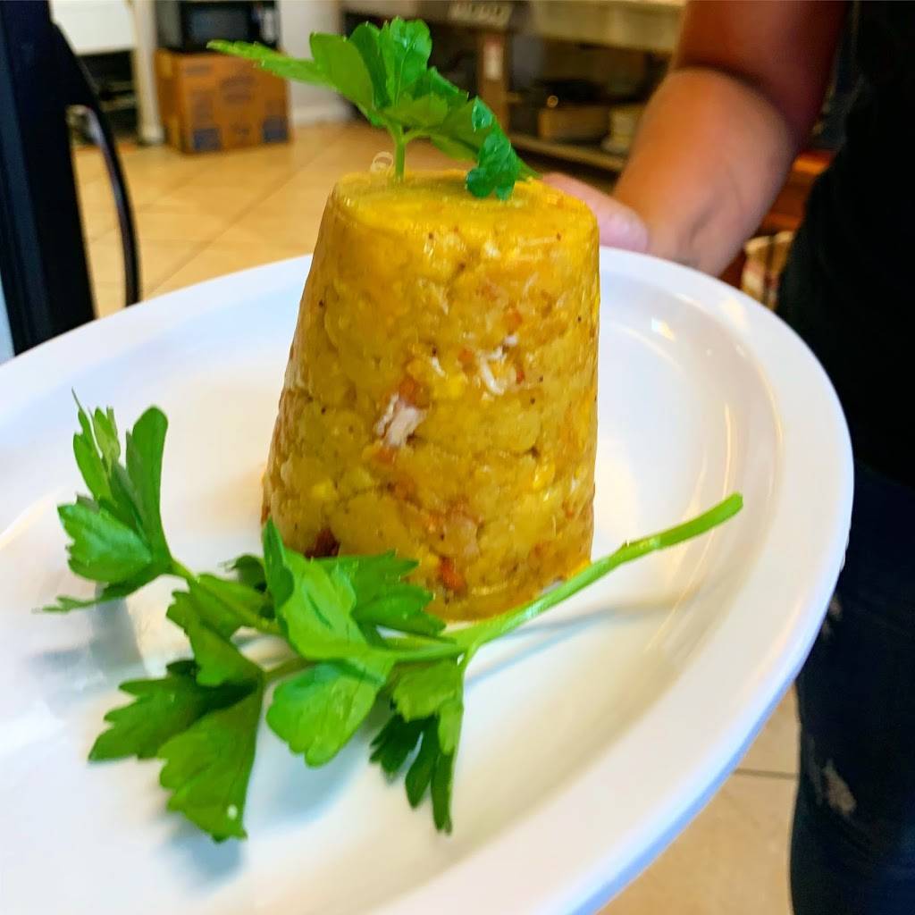 Lechonera El Caribe Restaurante | restaurant | 7591 University Blvd, Winter Park, FL 32792, USA | 4079603392 OR +1 407-960-3392