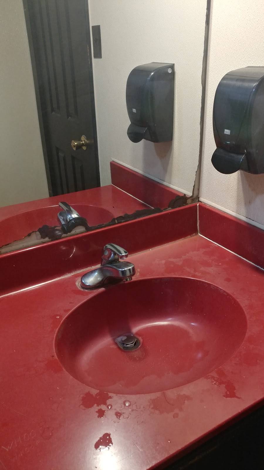 Noonday Store | restaurant | 16822 TX-155, Tyler, TX 75703, USA | 9035349498 OR +1 903-534-9498