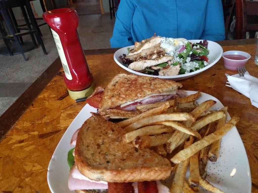 Bumpy Brick Restaurant & Grill | restaurant | 213 E Broadway Ave, Seminole, OK 74868, USA | 4053822235 OR +1 405-382-2235