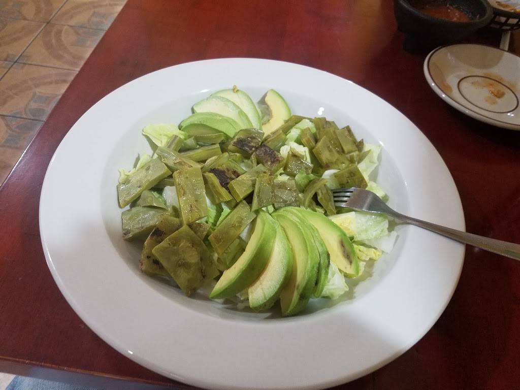 La Esperanza | restaurant | 1864 S Blue Island Ave, Chicago, IL 60608, USA | 3122269640 OR +1 312-226-9640