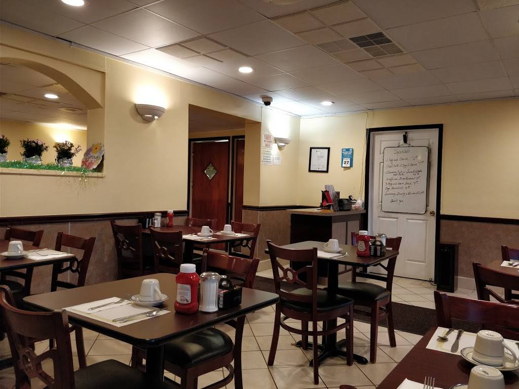 Angels Restaurant | restaurant | 2222 Silverside Rd, Wilmington, DE 19810, USA | 3024790138 OR +1 302-479-0138