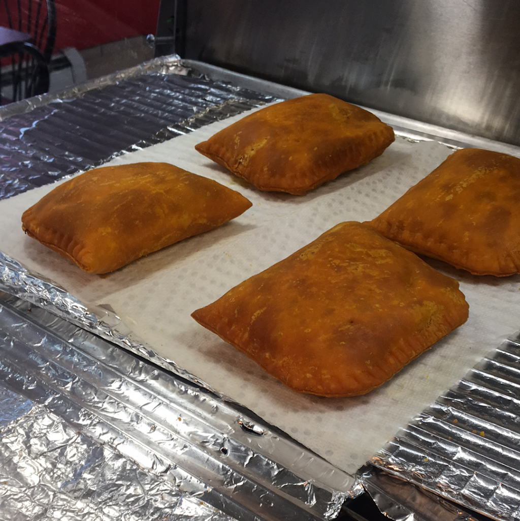 Kennedy Fried Chicken | restaurant | 1 Union St, Lynn, MA 01902, USA | 7815844462 OR +1 781-584-4462