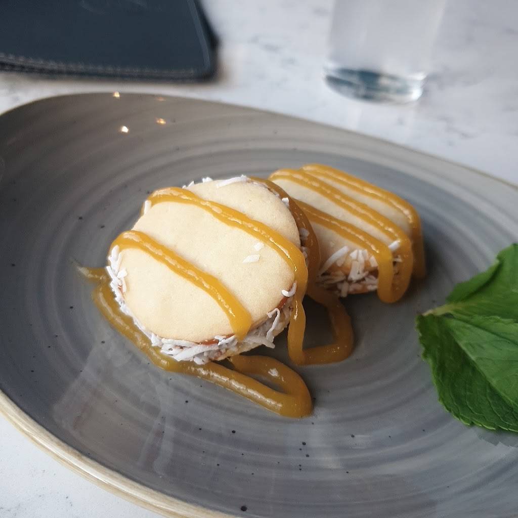 Limon Lounge | restaurant | 1089 St Clair Ave W, Toronto, ON M6E 1A8, Canada | 4166544666 OR +1 416-654-4666