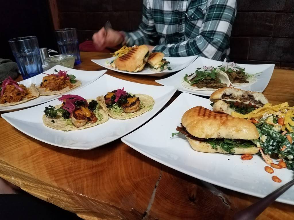 El Taco Azteca - Mexican Restaurant of Chicago | restaurant | 2151 W Cermak Rd, Chicago, IL 60608, USA | 7732471103 OR +1 773-247-1103