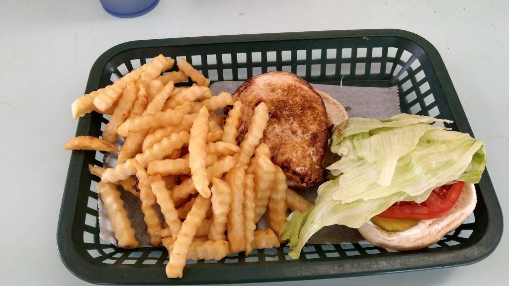 The Fort Diner | restaurant | 801 Ave H, Fort Madison, IA 52627, USA | 3193721949 OR +1 319-372-1949