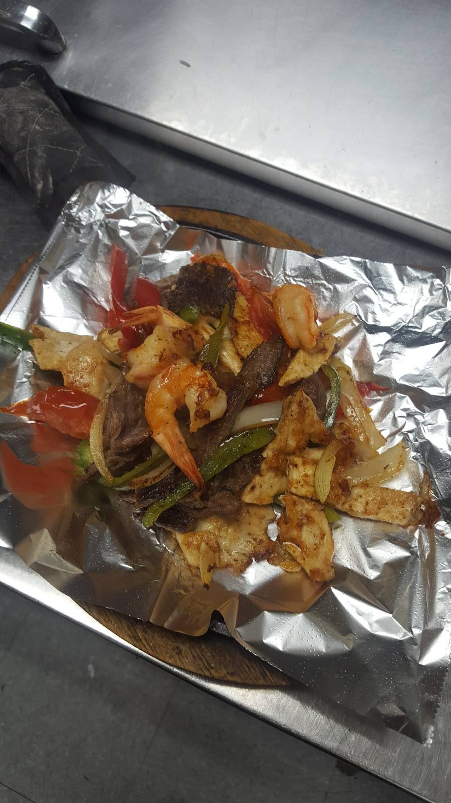 El Esteron | restaurant | 8500 Dakota Dr, Gaithersburg, MD 20877, USA | 3013309622 OR +1 301-330-9622