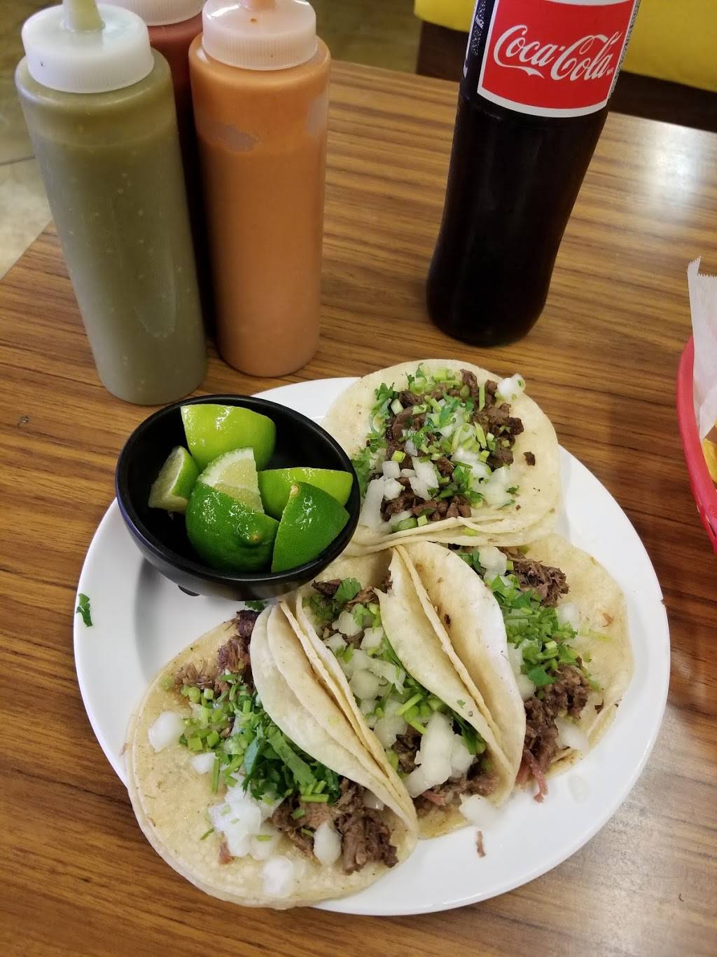 El Sabroso | restaurant | 3426 W Kingsley Rd, Garland, TX 75041, USA | 9729264176 OR +1 972-926-4176