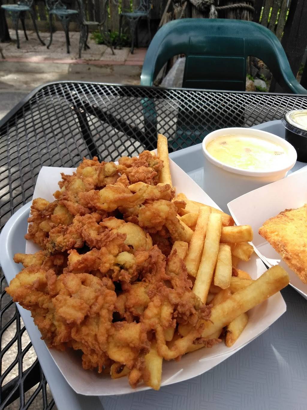 Gurnet Trading Co. | restaurant | 602 Gurnet Rd, Brunswick, ME 04011, USA | 2077297300 OR +1 207-729-7300