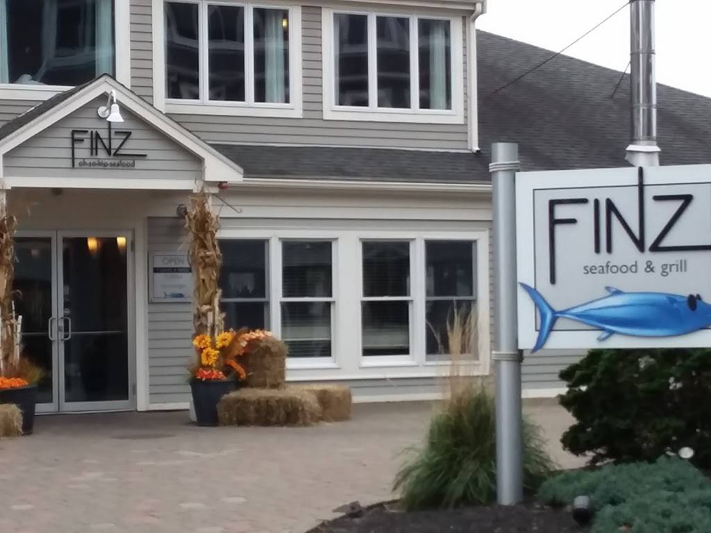 Finz | restaurant | 86 Wharf St, Salem, MA 01970, USA | 9787448485 OR +1 978-744-8485