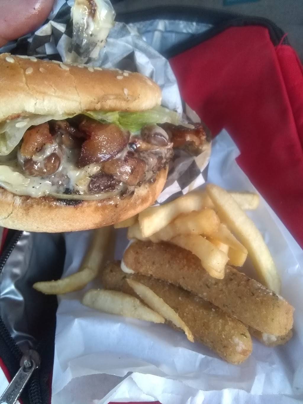 Tonis Mixn It Up | restaurant | 11975 CA-70, Oroville, CA 95965, USA | 5305344644 OR +1 530-534-4644