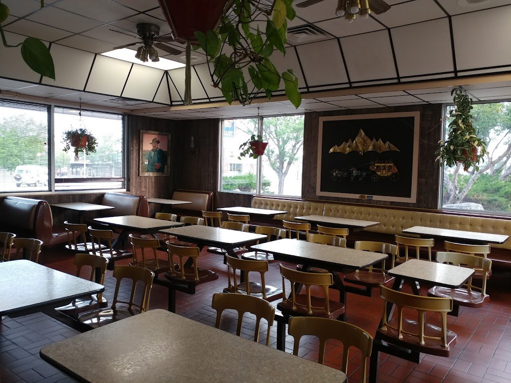 Peaches Family Restaurant | meal takeaway | 711 E 2nd St, Casper, WY 82601, USA | 3072340951 OR +1 307-234-0951