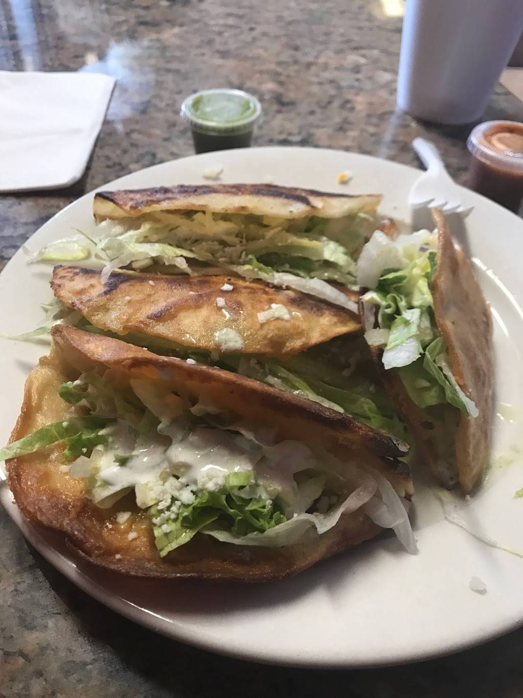 La Mexicana Restaurant & Bakery | restaurant | 1407 Fairfield Ave, Bridgeport, CT 06605, USA | 2036901655 OR +1 203-690-1655