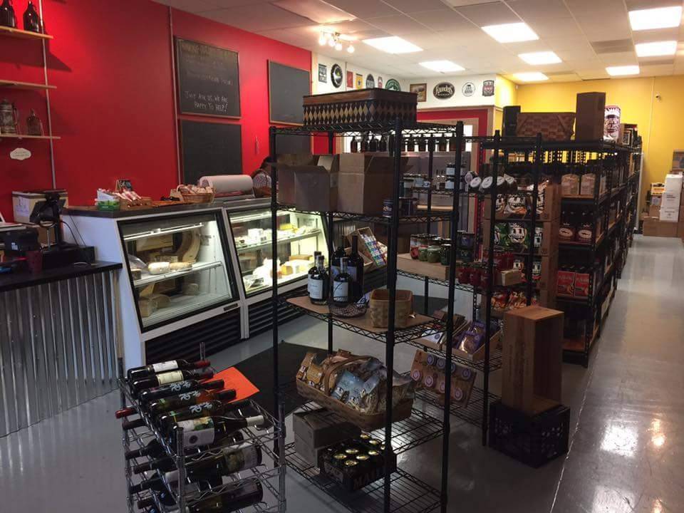 Red White Bleu & Brew | restaurant | 4207 Germanna Hwy, Locust Grove, VA 22508, USA | 5404120820 OR +1 540-412-0820