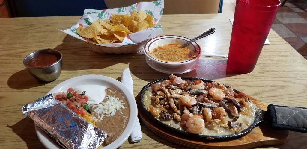 El Charro Mexican Restaurant | restaurant | 1525 N Wood Dr #7965, Okmulgee, OK 74447, USA | 9187520211 OR +1 918-752-0211