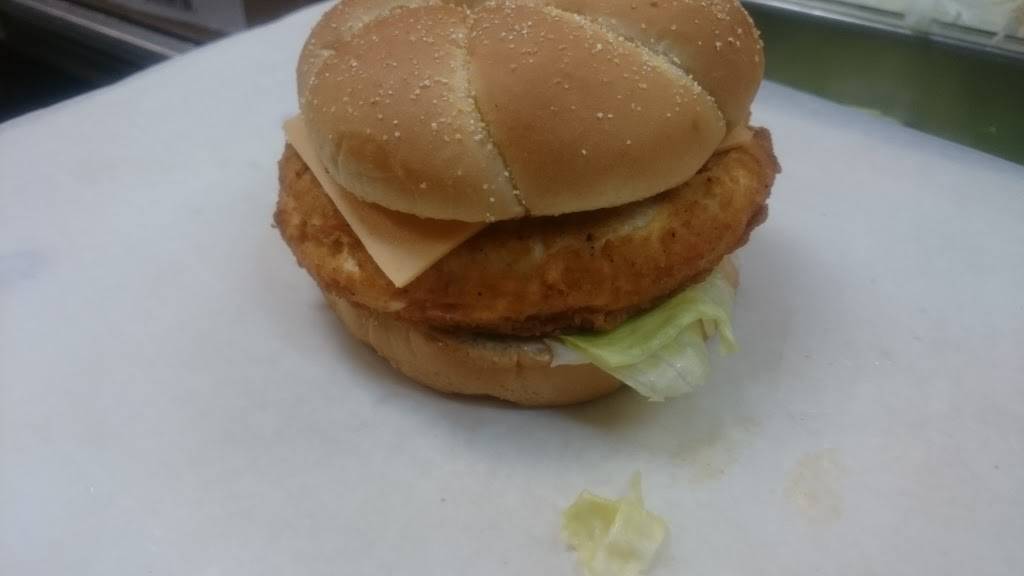 Buffalo Sams | restaurant | 508 S Kostner Ave, Chicago, IL 60624, USA | 7735334000 OR +1 773-533-4000