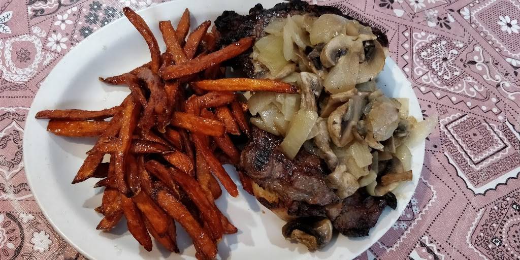 Bandanas Bar & Grill | restaurant | 930 Lake Rd, Youngstown, NY 14174, USA | 7167451010 OR +1 716-745-1010