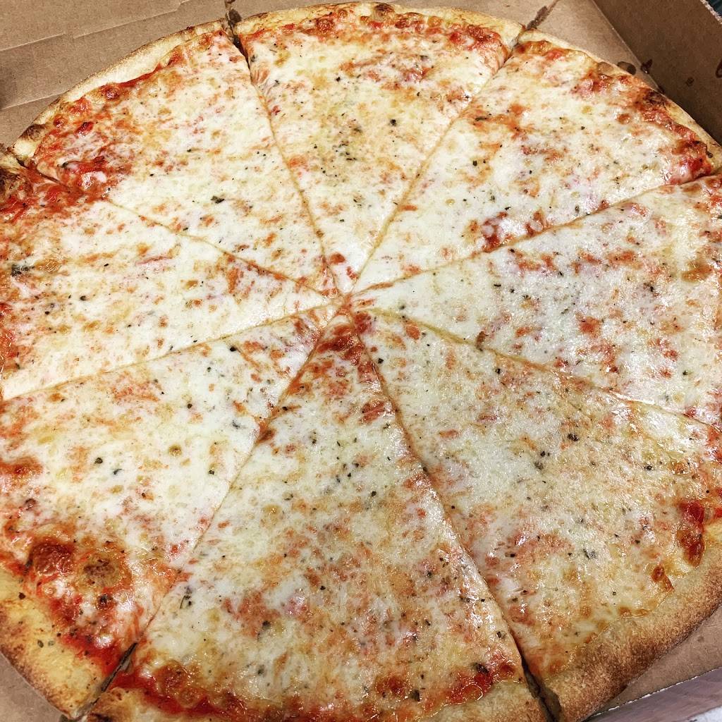 Santinos Pizza-N-Wings | restaurant | 5420 Deep Lake Rd Suite 1000, Oviedo, FL 32765, USA | 3213164210 OR +1 321-316-4210