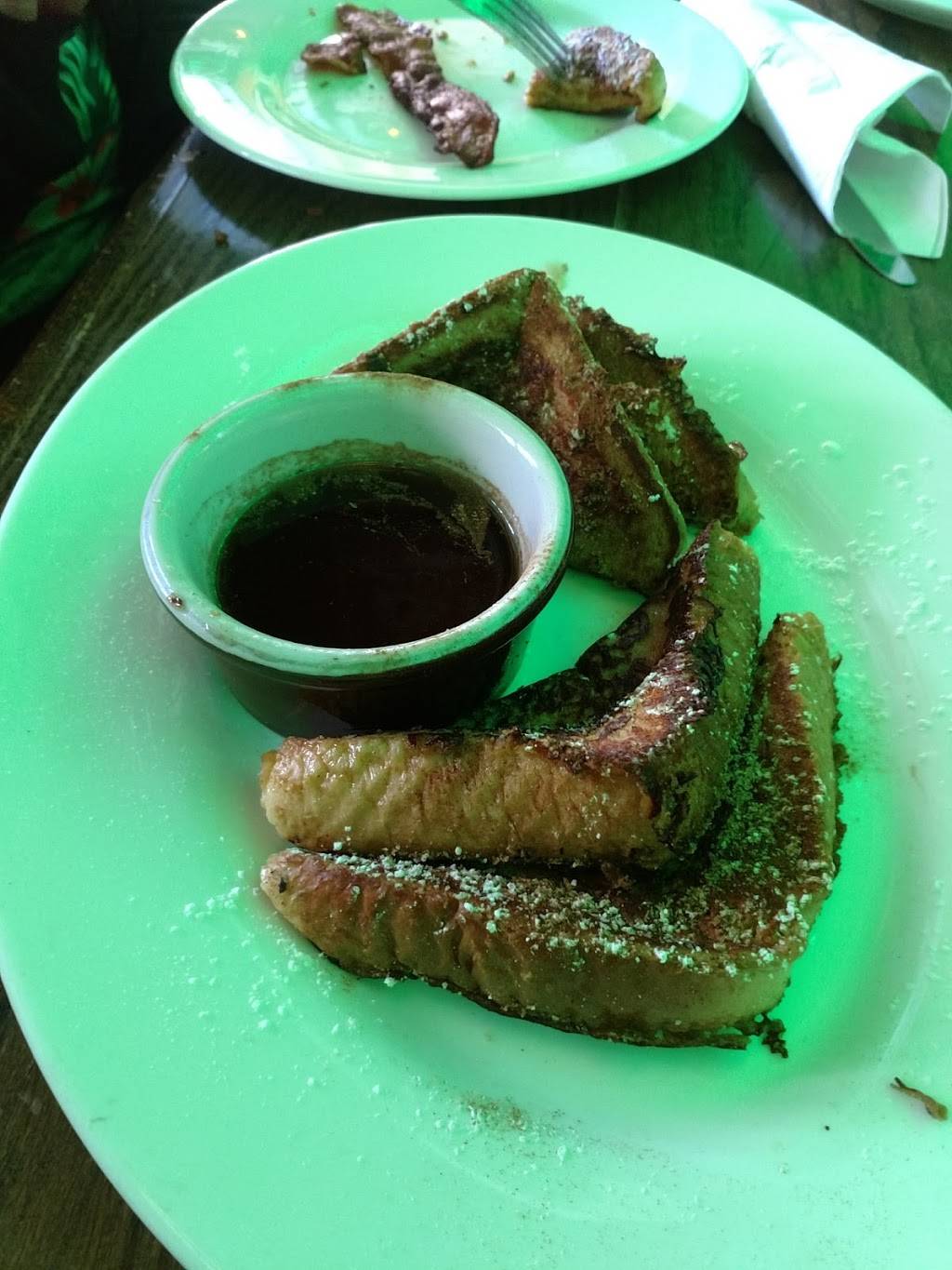 Butch McGuires | restaurant | 20 W Division St, Chicago, IL 60610, USA | 3127874318 OR +1 312-787-4318